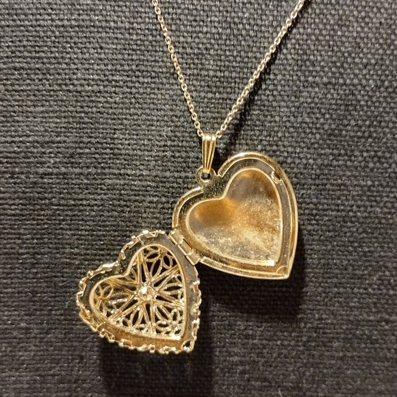 14k over sterling seed pearl locket necklace - Picture 14 of 16